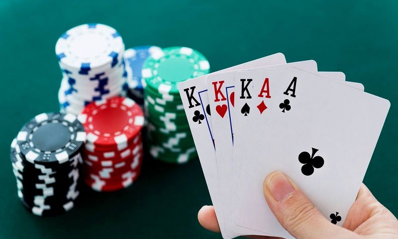 Hướng dẫn những cách chơi Poker Ee88 dễ thắng nhất, dễ hiểu cho anh em